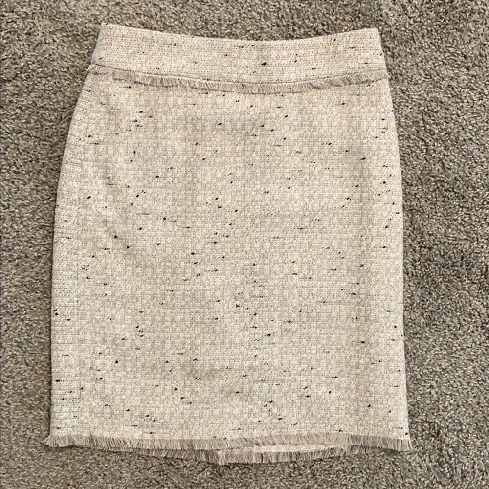 Ann Taylor white/beige tweed pencil skirt, 0